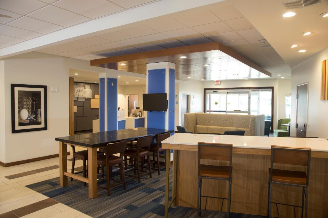 Holiday Inn Express Rochester Hills By Ihg Екстериор снимка